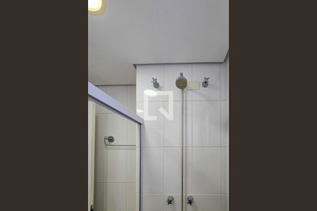 Apartamento para alugar com 81m², 2 quartos e 2 vagas Apartamento para alugar com 81m², 2 quartos e 2 vagasBanheiro da Suíte 1