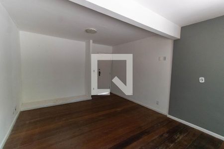 Casa à venda com 437m², 7 quartos e 3 vagas Casa à venda com 437m², 7 quartos e 3 vagasQuarto 4