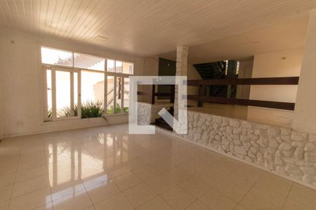Sala de casa à venda com 7 quartos, 437m² em Piratininga, Niterói