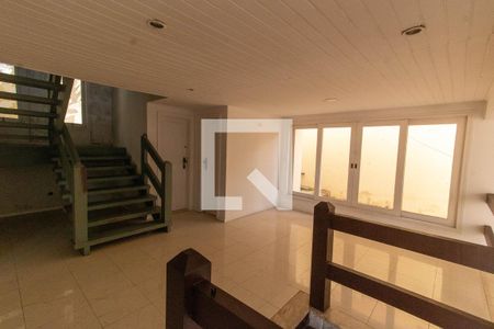 Sala de casa à venda com 7 quartos, 437m² em Piratininga, Niterói