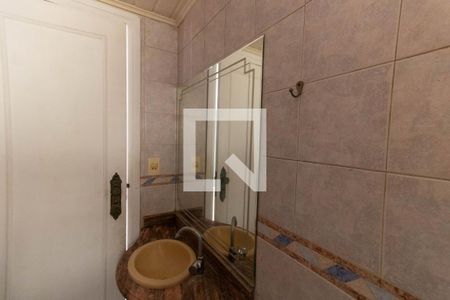 Casa à venda com 437m², 7 quartos e 3 vagas Casa à venda com 437m², 7 quartos e 3 vagasBanheiro Social 3