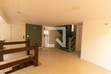 Sala de casa à venda com 7 quartos, 437m² em Piratininga, Niterói