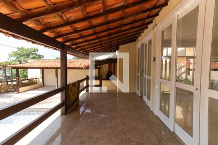 Varanda da Sala de casa à venda com 7 quartos, 437m² em Piratininga, Niterói