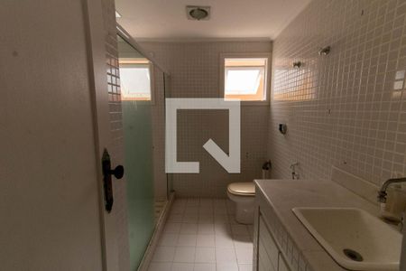 Casa à venda com 437m², 7 quartos e 3 vagas Casa à venda com 437m², 7 quartos e 3 vagasBanheiro Social 1