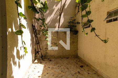 Casa à venda com 437m², 7 quartos e 3 vagas Casa à venda com 437m², 7 quartos e 3 vagasVaranda da Suíte