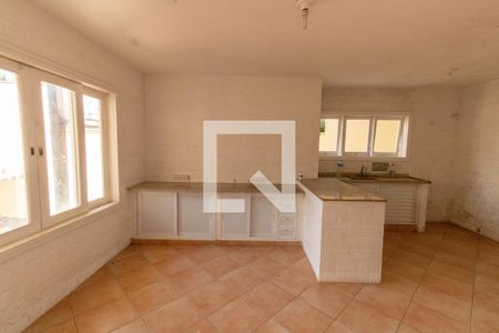 Casa à venda com 437m², 7 quartos e 3 vagas Casa à venda com 437m², 7 quartos e 3 vagasCozinha