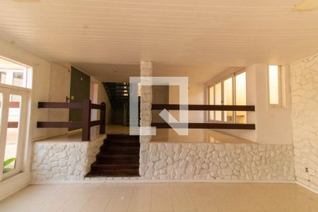 Sala de casa à venda com 7 quartos, 437m² em Piratininga, Niterói