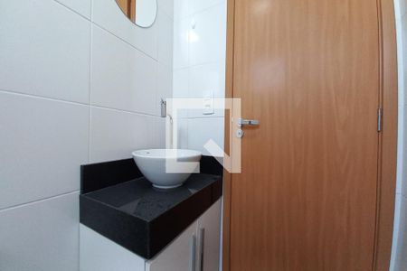 Apartamento para alugar com 43m², 2 quartos e 1 vaga Apartamento para alugar com 43m², 2 quartos e 1 vagaBanheiro