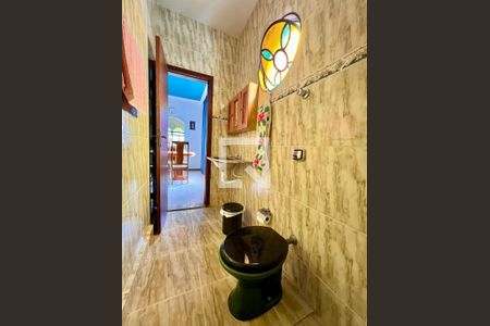 Casa à venda com 500m², 2 quartos e 4 vagas Casa à venda com 500m², 2 quartos e 4 vagasBanheiro Social