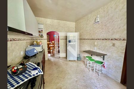 Casa à venda com 500m², 2 quartos e 4 vagas Casa à venda com 500m², 2 quartos e 4 vagasCozinha