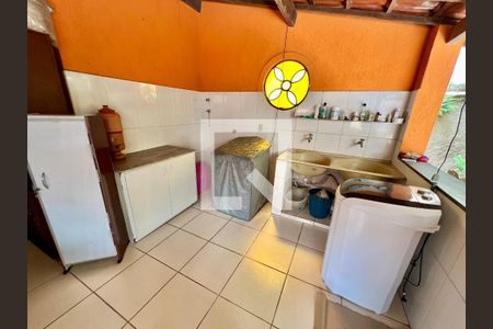 Casa à venda com 500m², 2 quartos e 4 vagas Casa à venda com 500m², 2 quartos e 4 vagasÁrea de Serviço