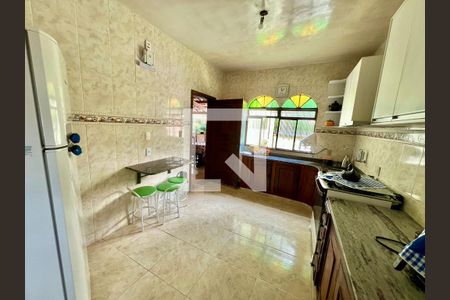 Casa à venda com 500m², 2 quartos e 4 vagas Casa à venda com 500m², 2 quartos e 4 vagasCozinha