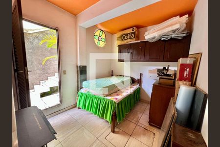 Casa à venda com 500m², 2 quartos e 4 vagas Casa à venda com 500m², 2 quartos e 4 vagasQuarto 3 - casa de baixo