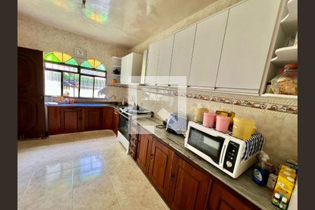 Casa à venda com 500m², 2 quartos e 4 vagas Casa à venda com 500m², 2 quartos e 4 vagasCozinha