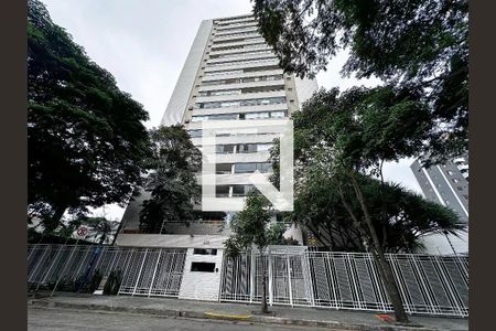 Apartamento para alugar com 117m², 3 quartos e 2 vagasFachada