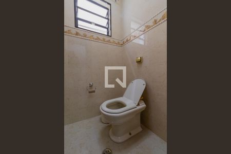 Casa à venda com 210m², 3 quartos e 3 vagasLavabo