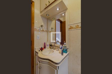 Casa à venda com 210m², 3 quartos e 3 vagasBanheiro Suíte