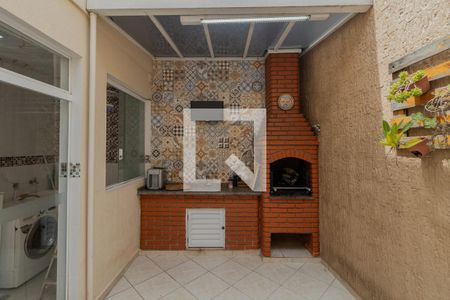 Casa à venda com 210m², 3 quartos e 3 vagasChurrasqueira