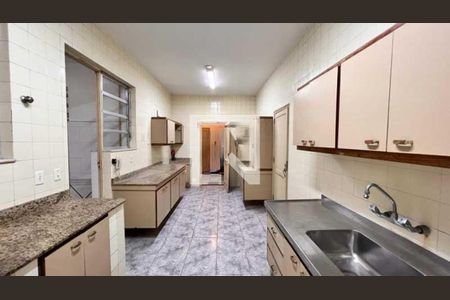 Apartamento à venda com 295m², 3 quartos e 2 vagas