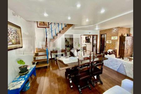 Casa à venda com 3 quartos, 176m² em Pechincha, Rio de Janeiro