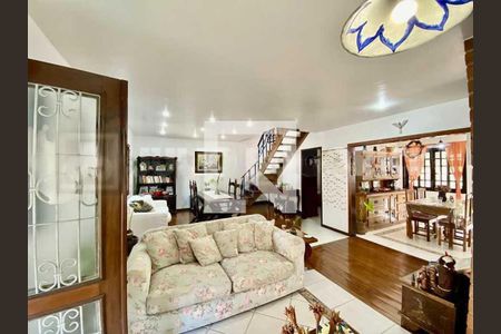 Casa à venda com 3 quartos, 176m² em Pechincha, Rio de Janeiro