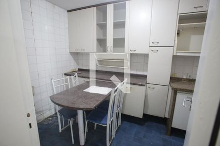Apartamento à venda com 74m², 3 quartos e 1 vaga Apartamento à venda com 74m², 3 quartos e 1 vagaCozinha