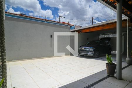 Quintal de casa à venda com 3 quartos, 240m² em Vila Brasilina, São Paulo