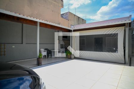 Garagem de casa à venda com 3 quartos, 240m² em Vila Brasilina, São Paulo