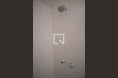 Banheiro de apartamento para alugar com 2 quartos, 60m² em Tribobó, São Gonçalo