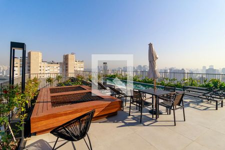 Studio à venda com 25m², 0 quarto e sem vaga Studio à venda com 25m², 0 quarto e sem vagaRooftop - Piscina