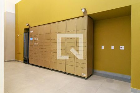 Studio à venda com 25m², 0 quarto e sem vaga Studio à venda com 25m², 0 quarto e sem vagaLocker