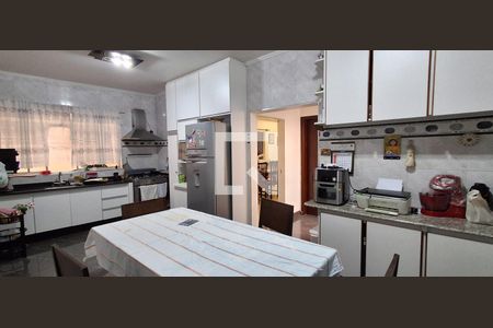 Casa à venda com 500m², 3 quartos e 7 vagasCozinha 