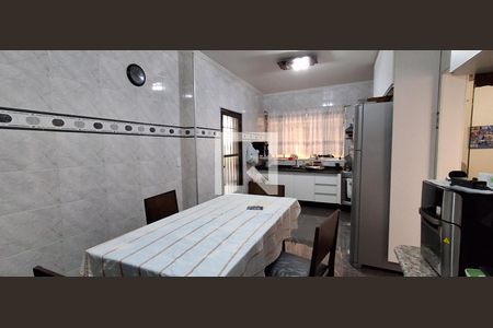 Casa à venda com 500m², 3 quartos e 7 vagasCozinha 