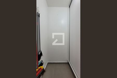 Apartamento à venda com 135m², 4 quartos e 2 vagas Apartamento à venda com 135m², 4 quartos e 2 vagasÁrea de Serviço