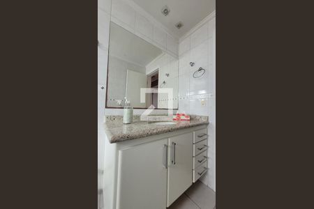 Apartamento à venda com 135m², 4 quartos e 2 vagas Apartamento à venda com 135m², 4 quartos e 2 vagasBanheiro Social