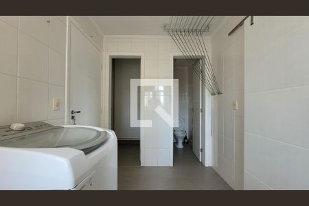 Apartamento à venda com 135m², 4 quartos e 2 vagas Apartamento à venda com 135m², 4 quartos e 2 vagasÁrea de Serviço