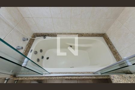 Apartamento à venda com 135m², 4 quartos e 2 vagas Apartamento à venda com 135m², 4 quartos e 2 vagasBanheiro do Quarto 3