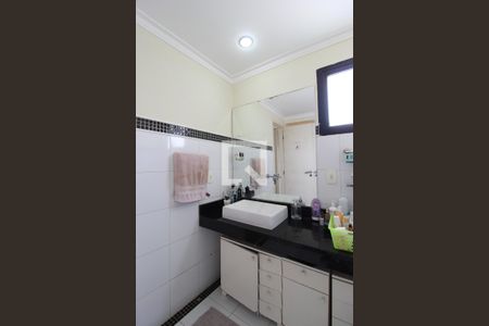 Apartamento à venda com 178m², 2 quartos e 3 vagasBanheiro da Suíte 1