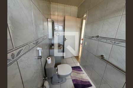 Casa à venda com 140m², 2 quartos e 4 vagasBanheiro