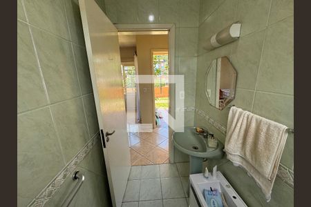 Casa à venda com 140m², 2 quartos e 4 vagasBanheiro