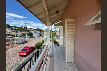 Casa à venda com 140m², 2 quartos e 4 vagasVaranda