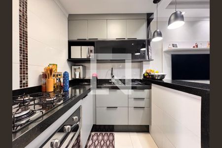 Apartamento à venda com 90m², 2 quartos e 2 vagas Apartamento à venda com 90m², 2 quartos e 2 vagasCozinha