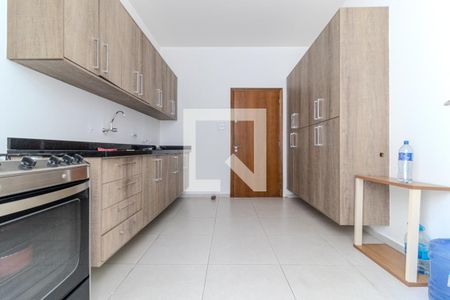 Casa para alugar com 325m², 3 quartos e 4 vagas Casa para alugar com 325m², 3 quartos e 4 vagasCozinha