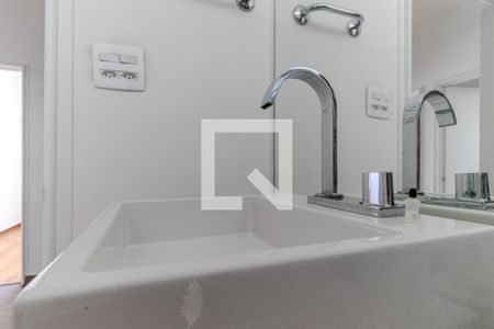 Casa para alugar com 325m², 3 quartos e 4 vagas Casa para alugar com 325m², 3 quartos e 4 vagasBanheiro Social