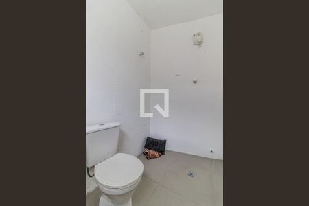 Casa para alugar com 325m², 3 quartos e 4 vagas Casa para alugar com 325m², 3 quartos e 4 vagasBanheiro da Edícula