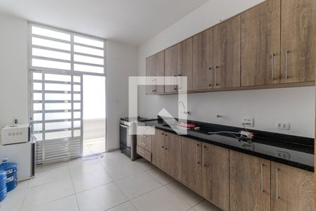 Casa para alugar com 325m², 3 quartos e 4 vagas Casa para alugar com 325m², 3 quartos e 4 vagasCozinha