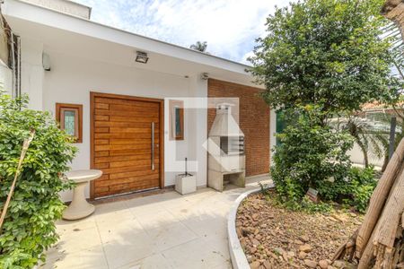 Casa para alugar com 325m², 3 quartos e 4 vagas Casa para alugar com 325m², 3 quartos e 4 vagasPorta de Entrada