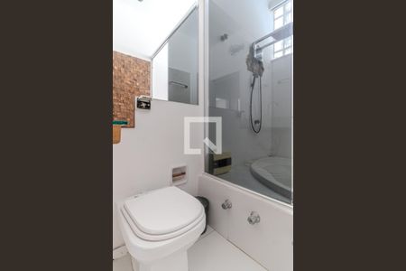 Casa para alugar com 325m², 3 quartos e 4 vagas Casa para alugar com 325m², 3 quartos e 4 vagasBanheiro Social