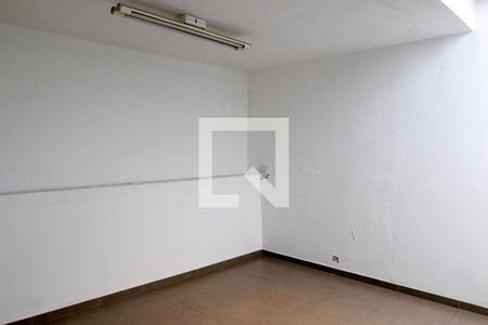 Casa para alugar com 200m², 2 quartos e 2 vagas Casa para alugar com 200m², 2 quartos e 2 vagasÁrea de Serviço
