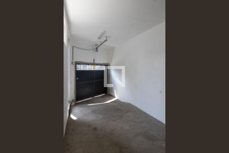Casa para alugar com 200m², 2 quartos e 2 vagas